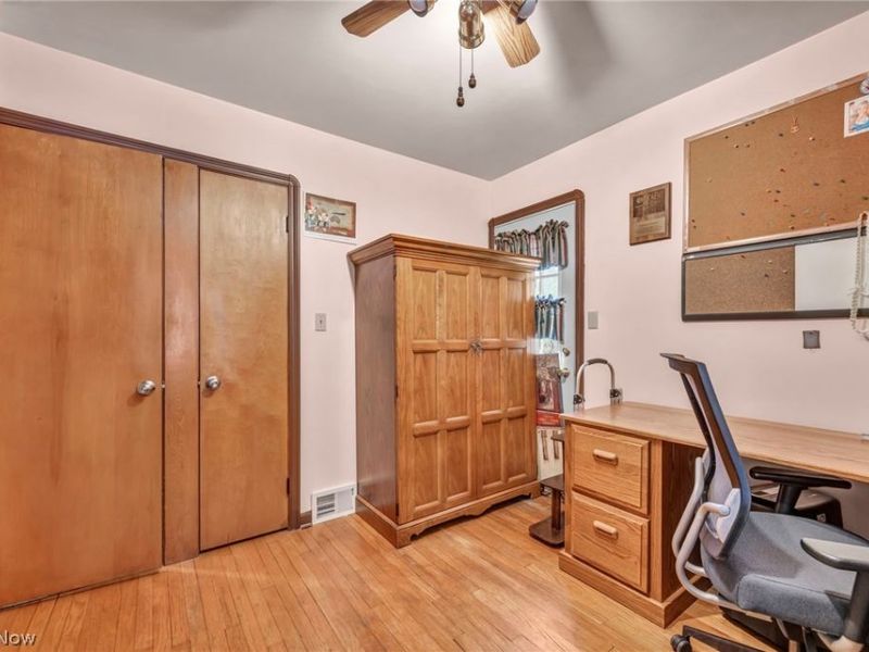 6284 Holburn Road, Parma, OH 44129 Photo 17