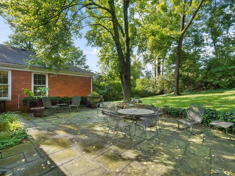 155 Magnolia Avenue, Glendale, OH 45246 Photo 44