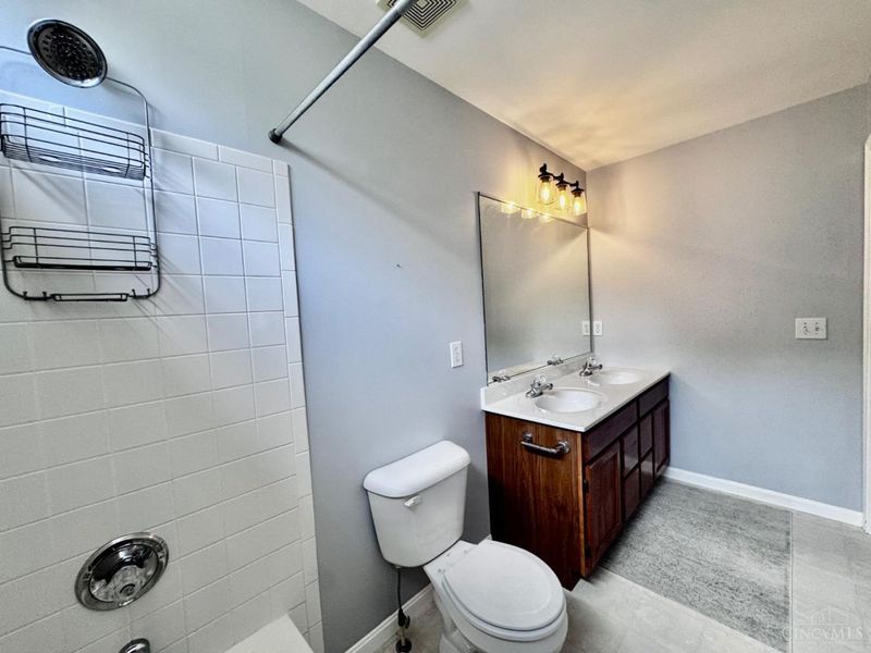 5911 Milburne Drive, Miami Township, OH 45150 Photo 41