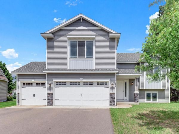 1522 35th Avenue SW, Cambridge, MN 55008