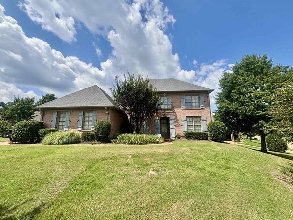 10206 HERONS LANDING CV, Lakeland, TN 38002