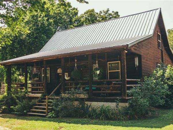 2026 Dry Creek , St Joe, AR 72675