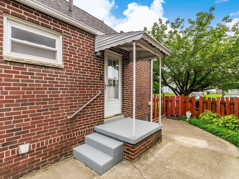 663 Belvidere Avenue , Columbus, OH 43223 Photo 18