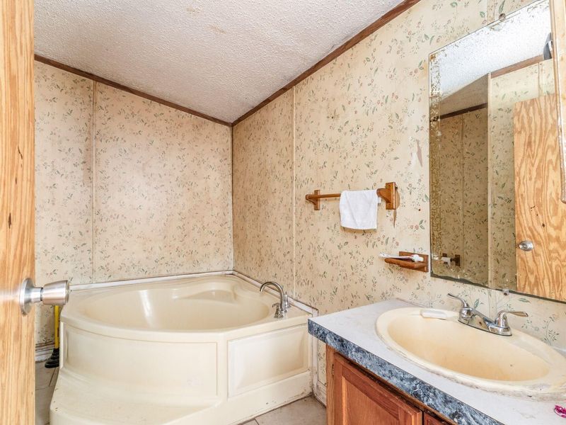 2801 Perdue Avenue , Columbus, OH 43211 Photo 23