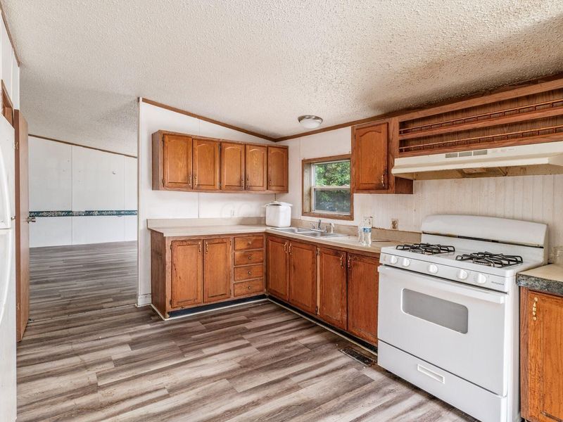 2801 Perdue Avenue , Columbus, OH 43211 Photo 8