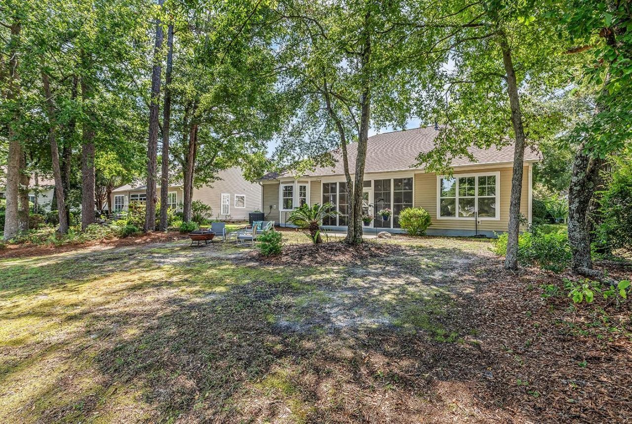 99 Wickham Ct. Photo 4