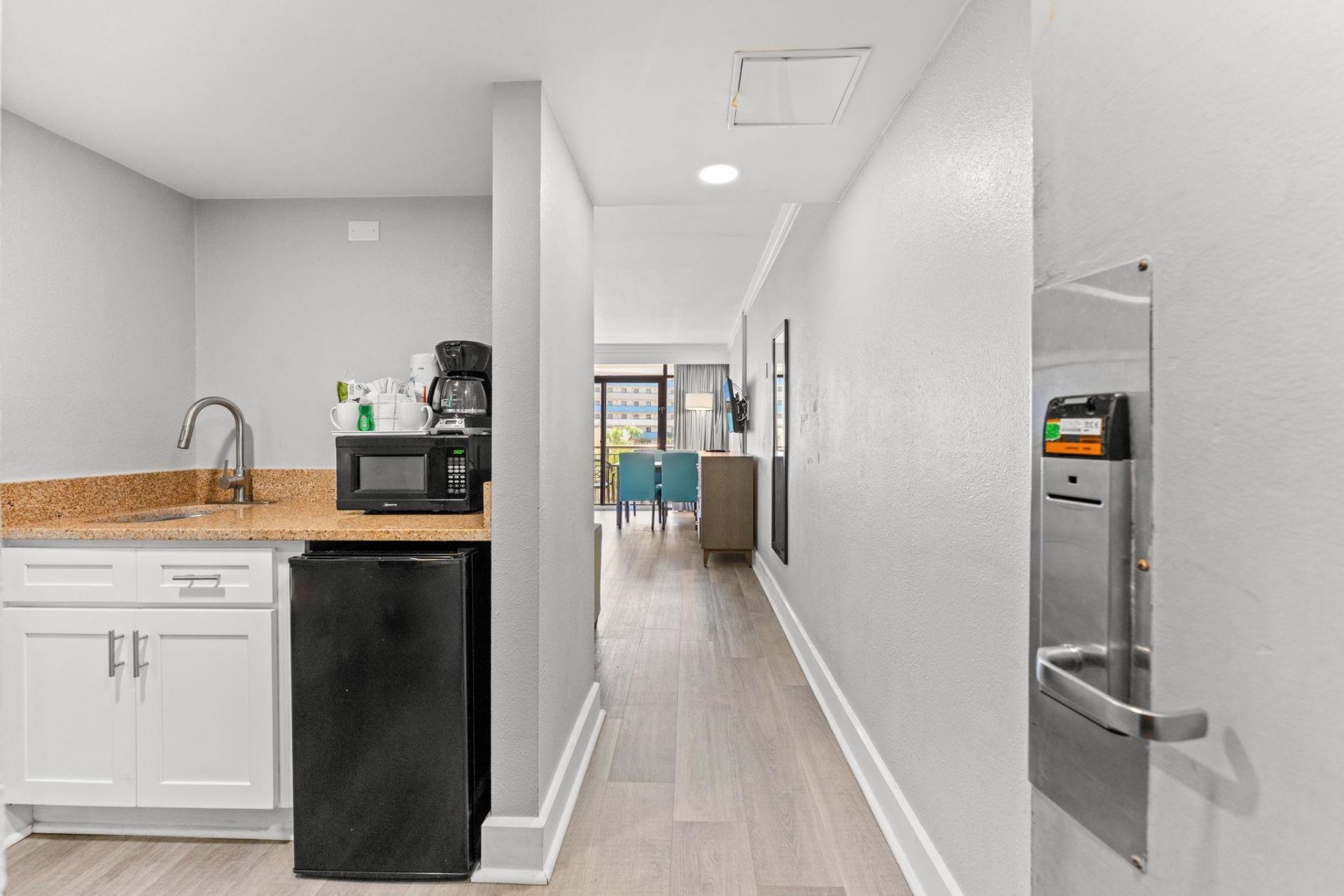 7200 N Ocean Blvd. Photo 6