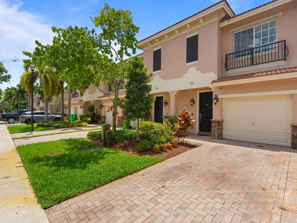213 Las Brisas Circle, Sunrise, FL 33326