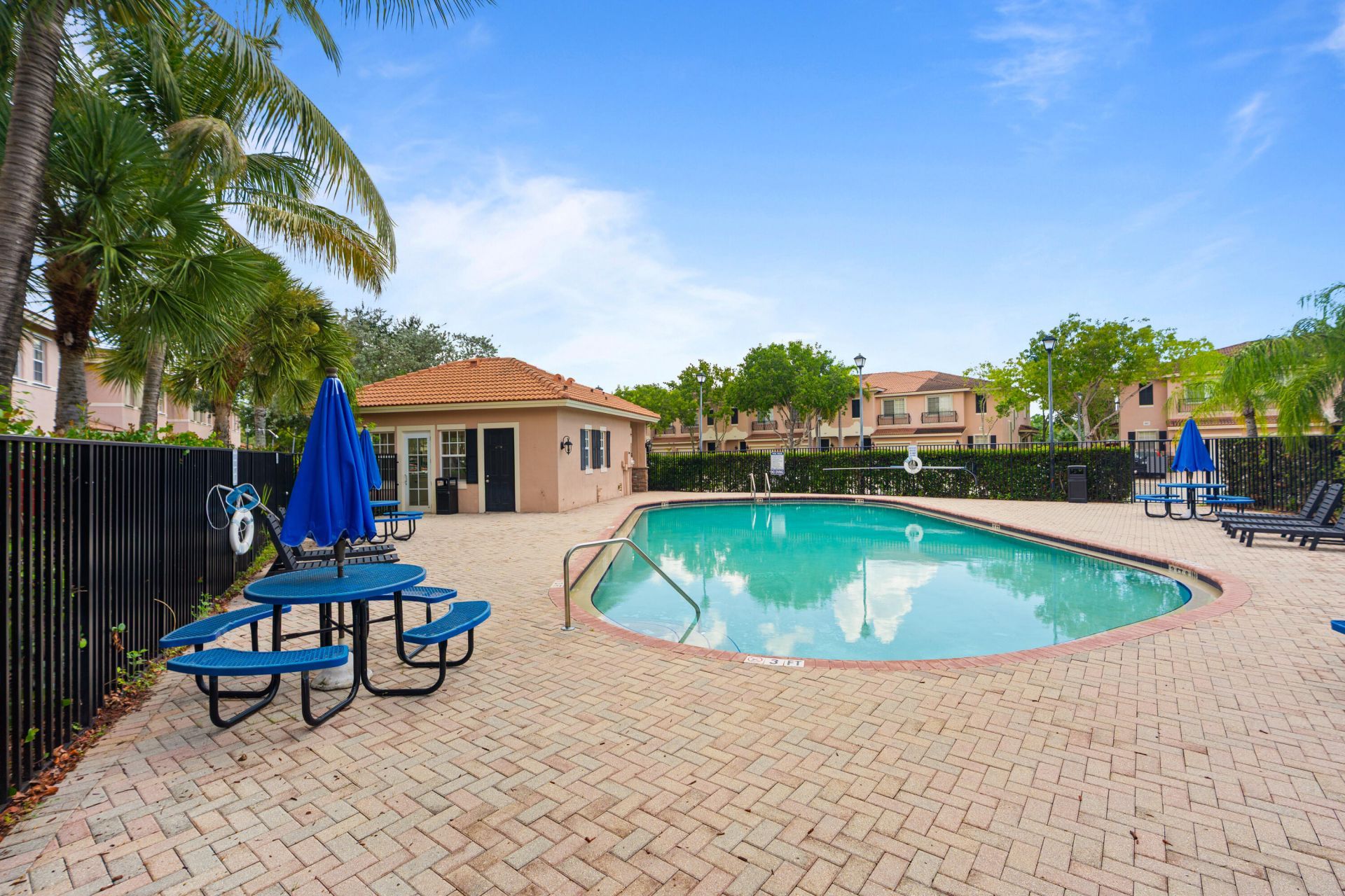 213 Las Brisas Circle, Sunrise, FL 33326 Photo