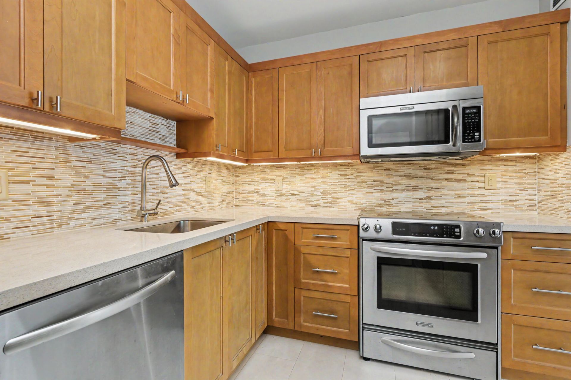 888 Intracoastal Drive, Unit 3D, Fort Lauderdale, FL 33304 Photo