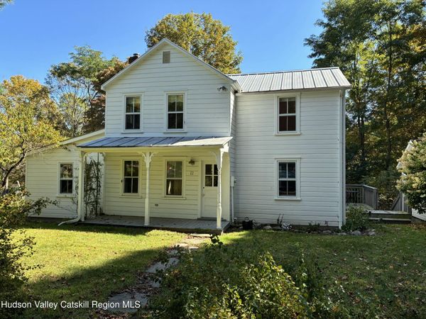 22 County Route 9 , Claverack, NY 12513