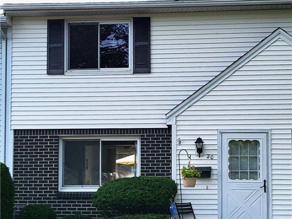 20 Parkview Court, Lancaster, NY 14086