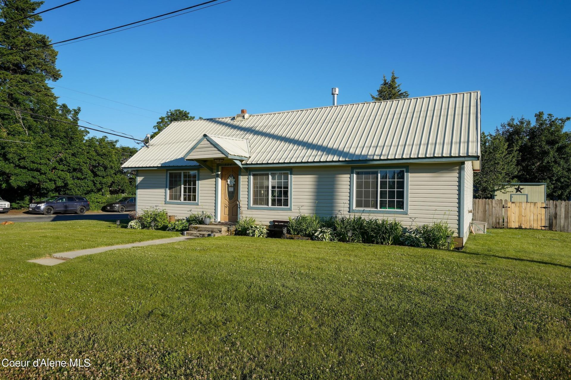 304 Harriet St, Priest River, ID 83856 Main Photo