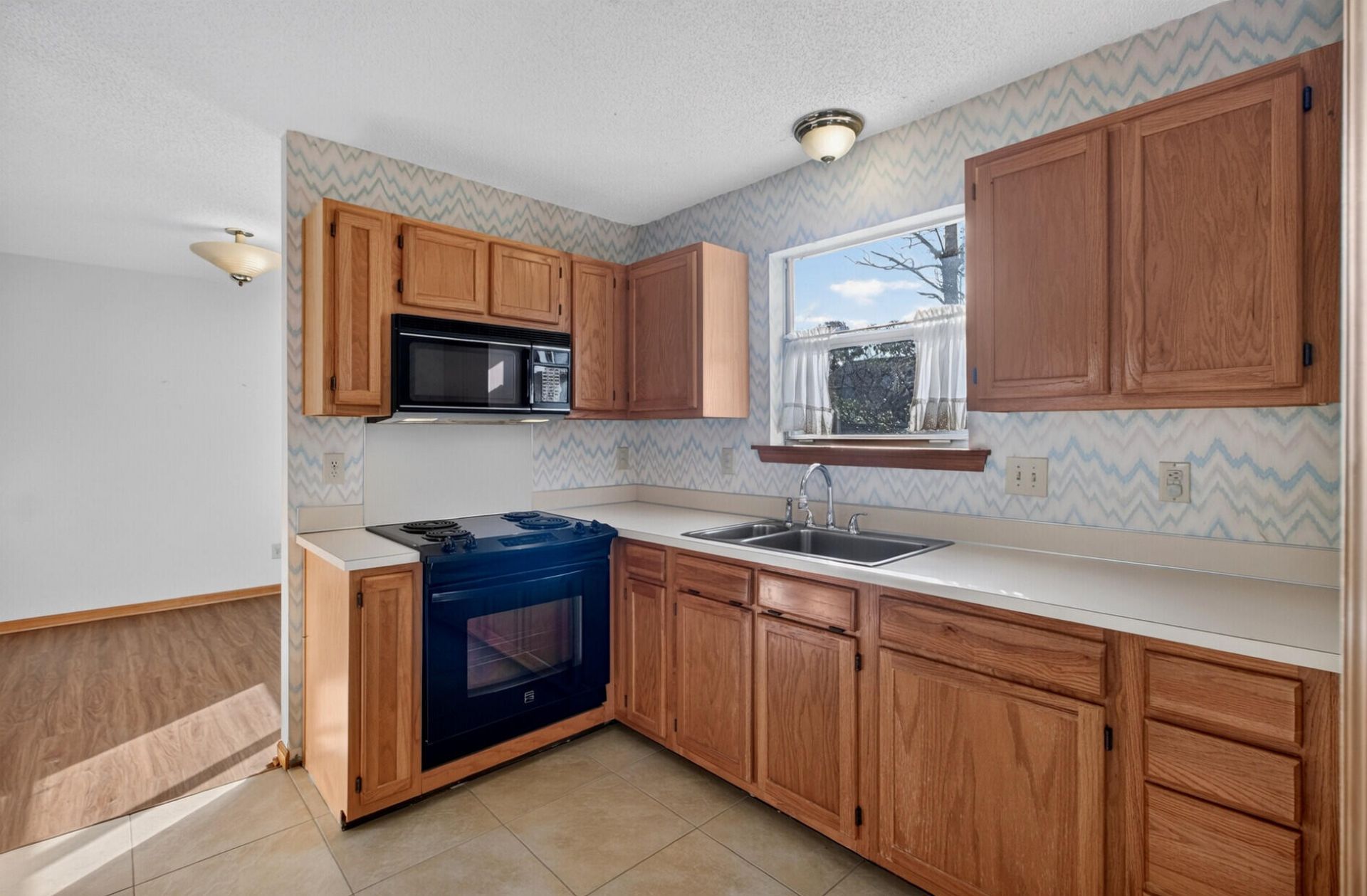 1429 Foxtail Pine Road Photo 11