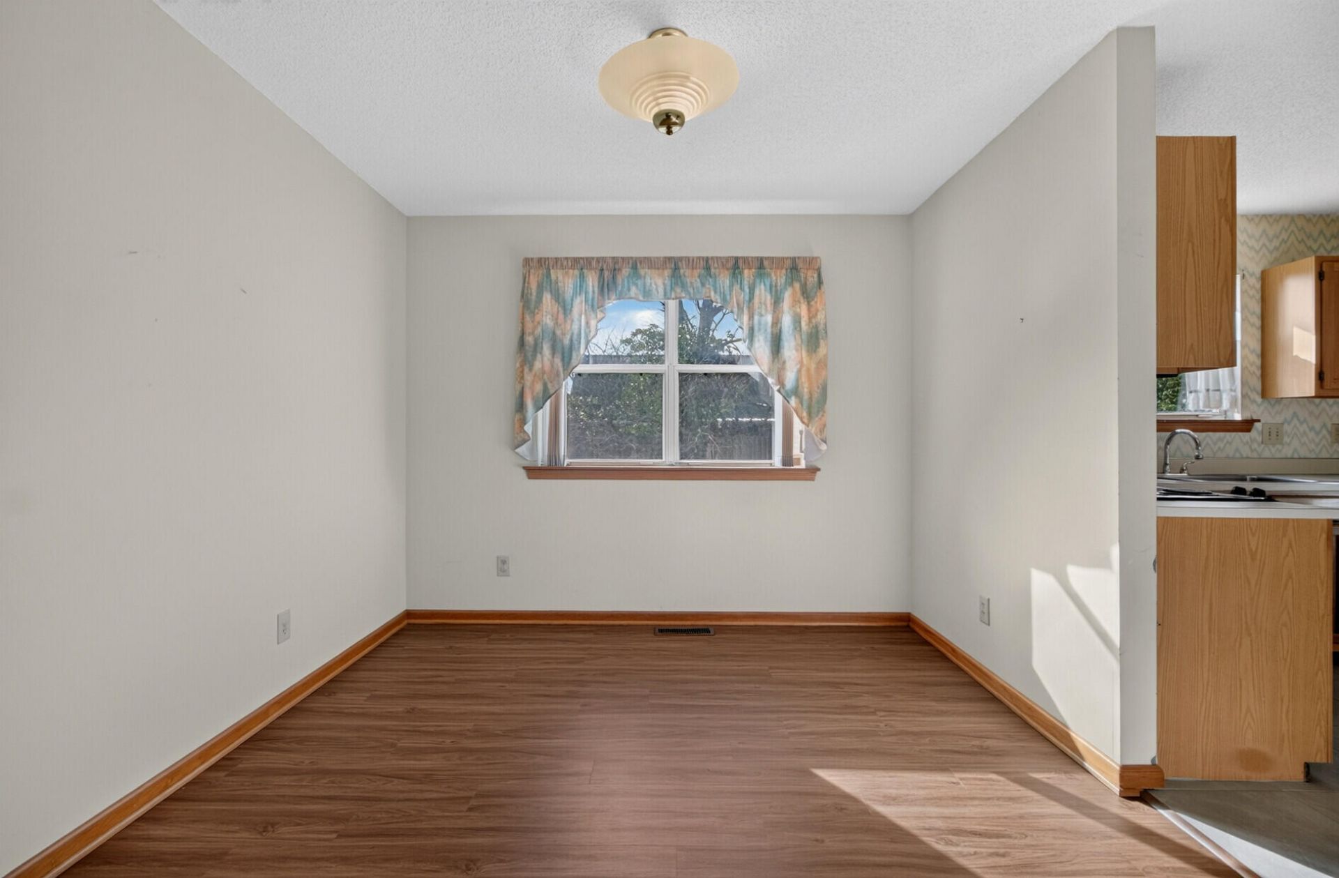 1429 Foxtail Pine Road Photo 9