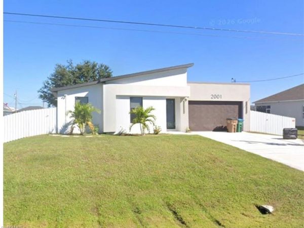 2001 NW Embers TER, CAPE CORAL, FL 33993