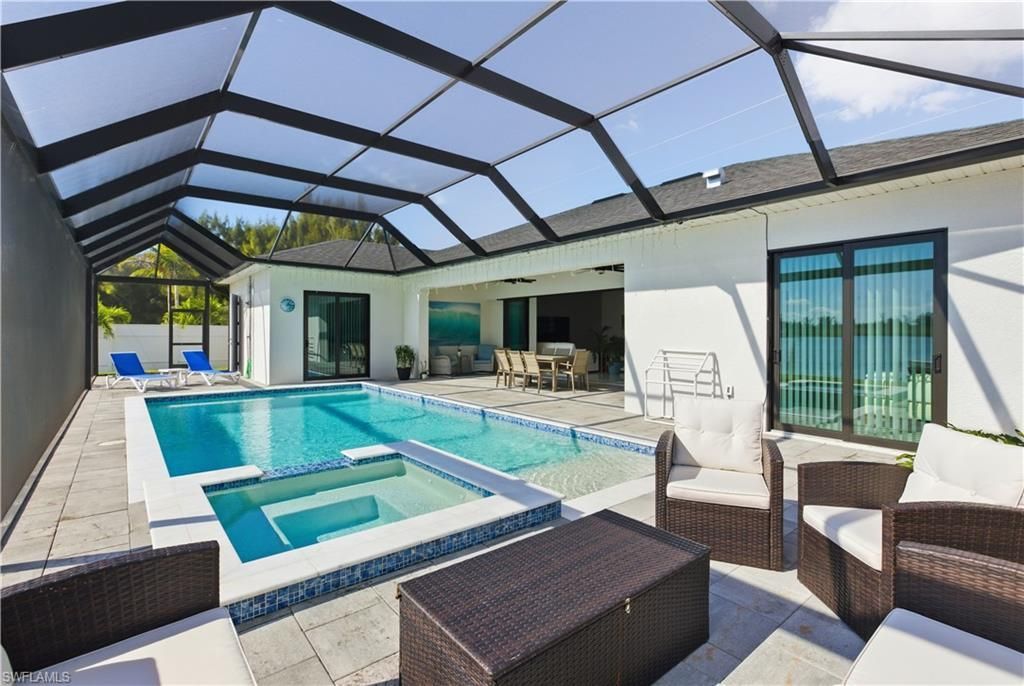 1708 SW 4th St , Cape Coral, FL 33991 Photo