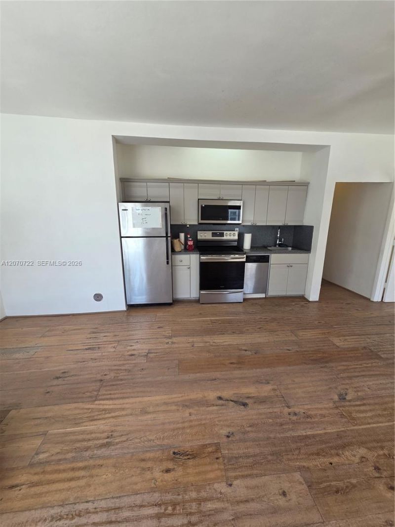 820 Euclid Ave, Unit 204, Miami Beach, FL 33139 Photo