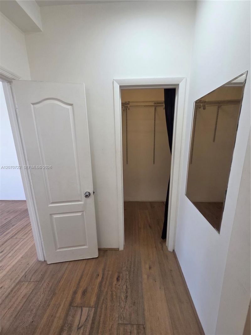 820 Euclid Ave, Unit 204, Miami Beach, FL 33139 Photo