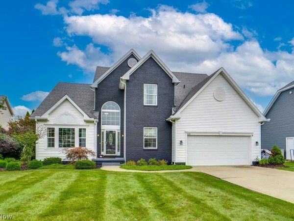 325 Fieldcrest Drive , Fairlawn, OH 44333