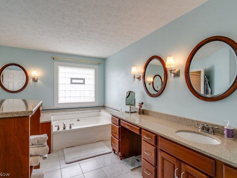 325 Fieldcrest Drive, Fairlawn, OH 44333 Photo 34