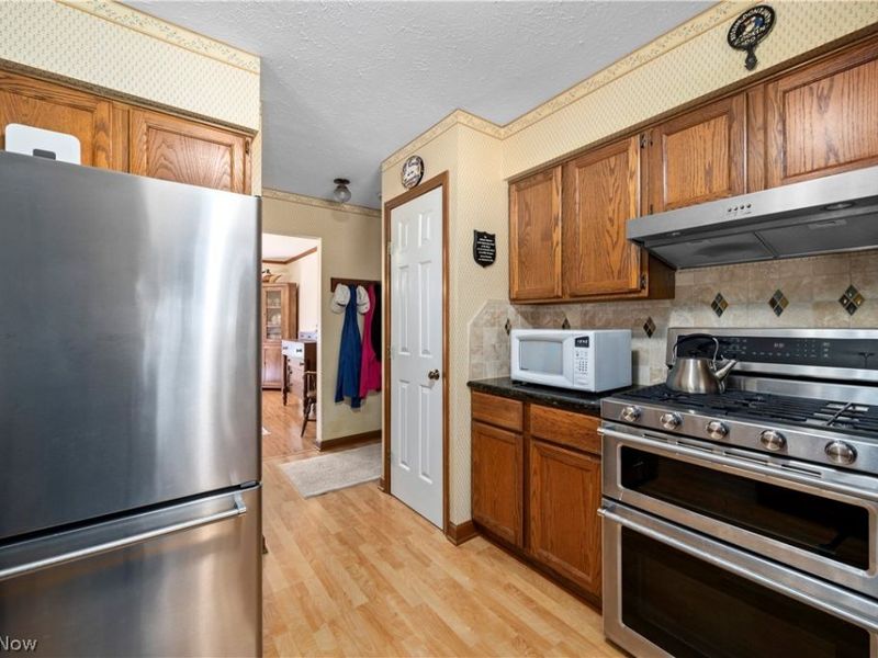 19836 Bennington Drive, Strongsville, OH 44136 Photo 5