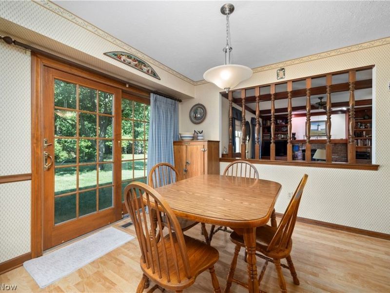 19836 Bennington Drive, Strongsville, OH 44136 Photo 9