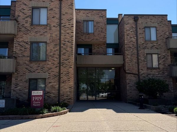 1919 Prairie Square , Unit 309, Schaumburg, IL 60193