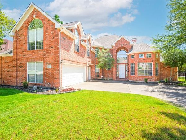 909 Hills Creek Drive, McKinney, TX 75072