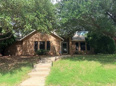 6410 Liberty Court , Frisco, TX 75035