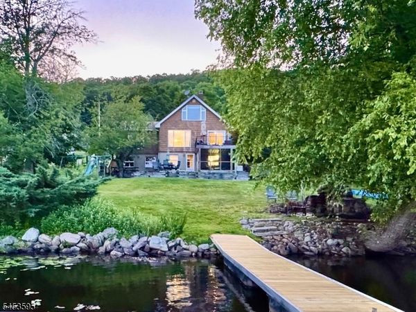 2 Bonning Rd, Frankford, NJ 07860