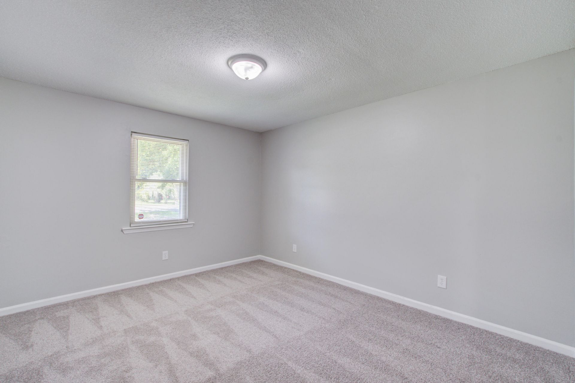 997 Margaret Drive Photo 26