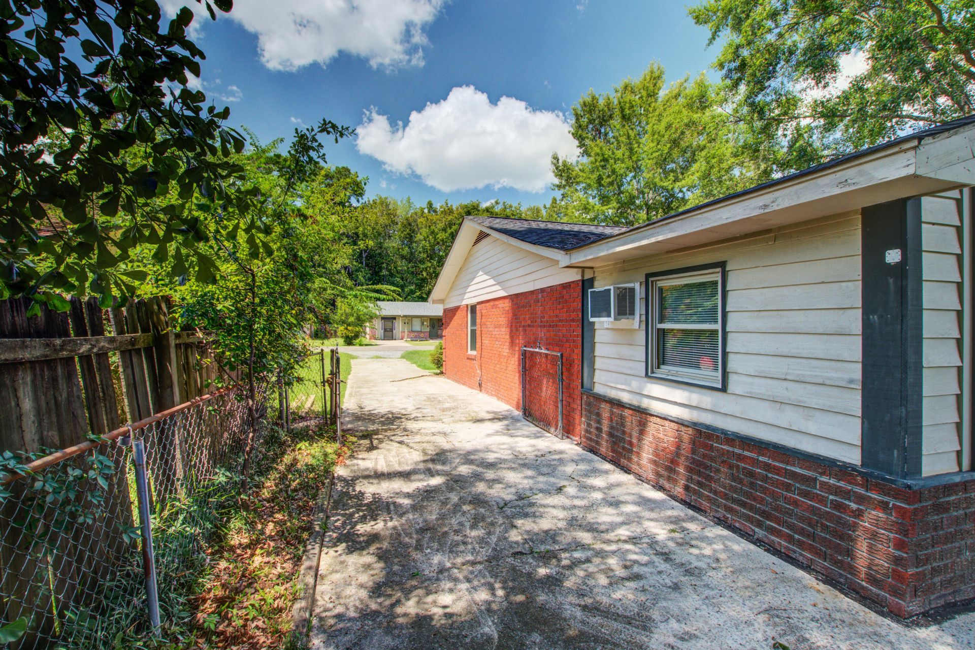 997 Margaret Drive Photo 35