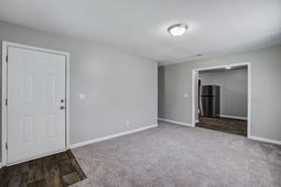 997 Margaret Drive photo 4
