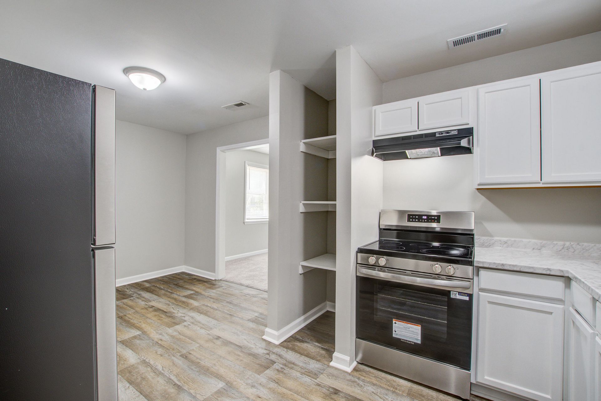 997 Margaret Drive Photo 9