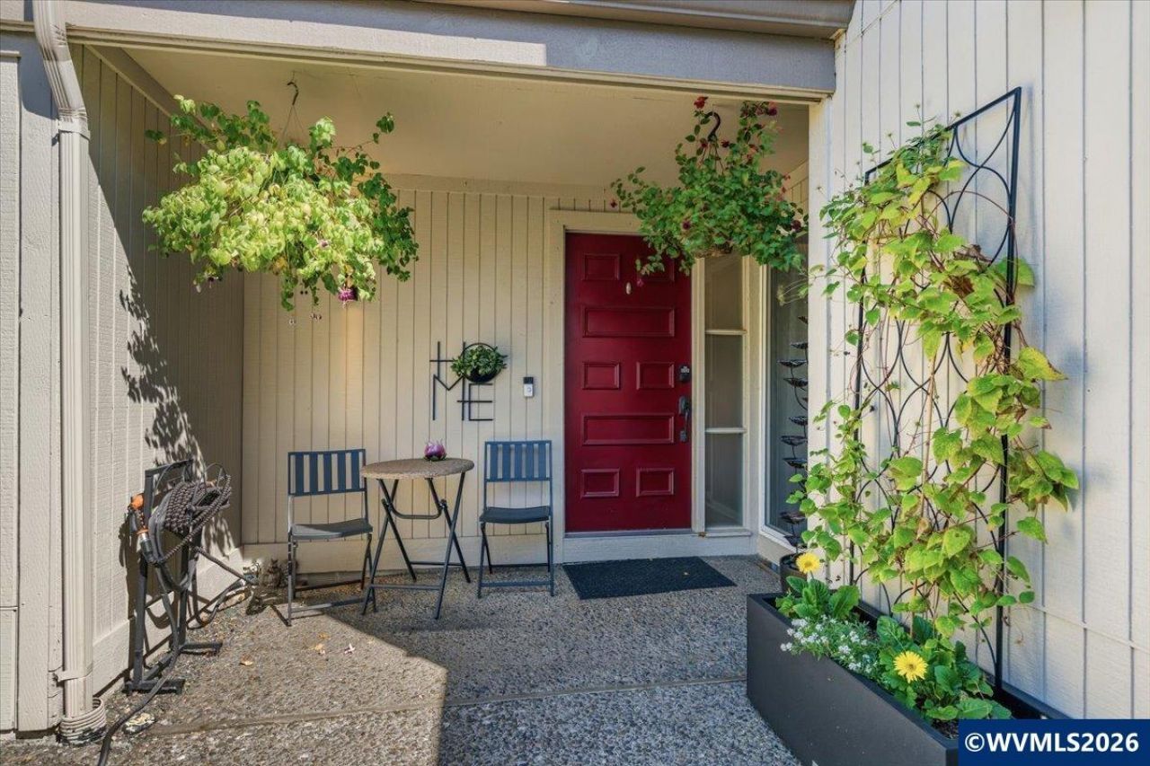 1871 Lexington Cir Se, Salem, OR 97306 Main Photo