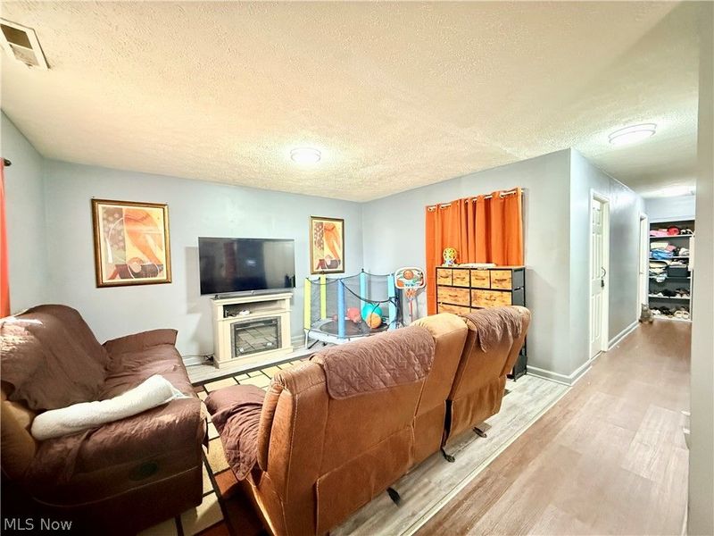 11808 Leeila Avenue, Cleveland, OH 44135 Photo 2