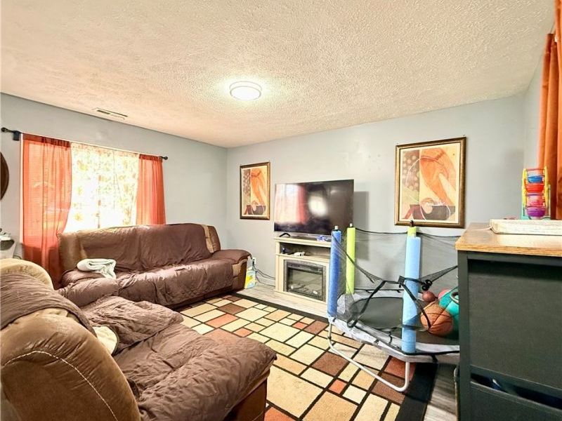 11808 Leeila Avenue, Cleveland, OH 44135 Photo 4