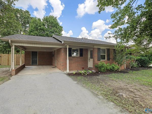 801 Frost Street SW, Hartselle, AL 35640