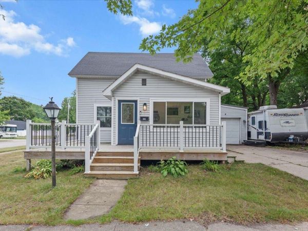 303 E Dayton Street, Fremont, MI 49412