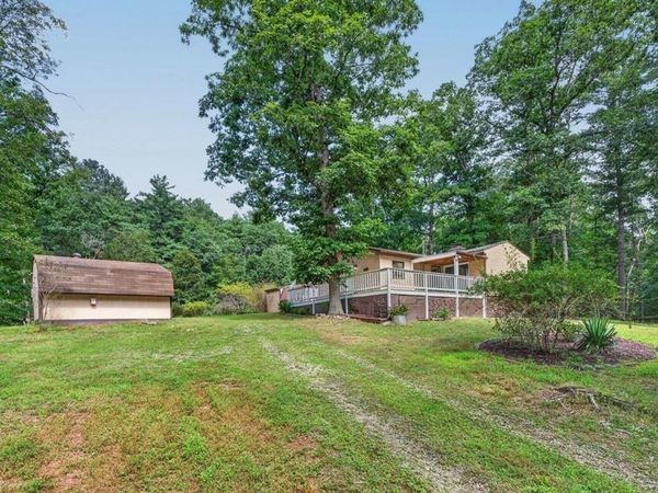 17395 PEEPERS HOLLOW LN, BROADWAY, VA 22815