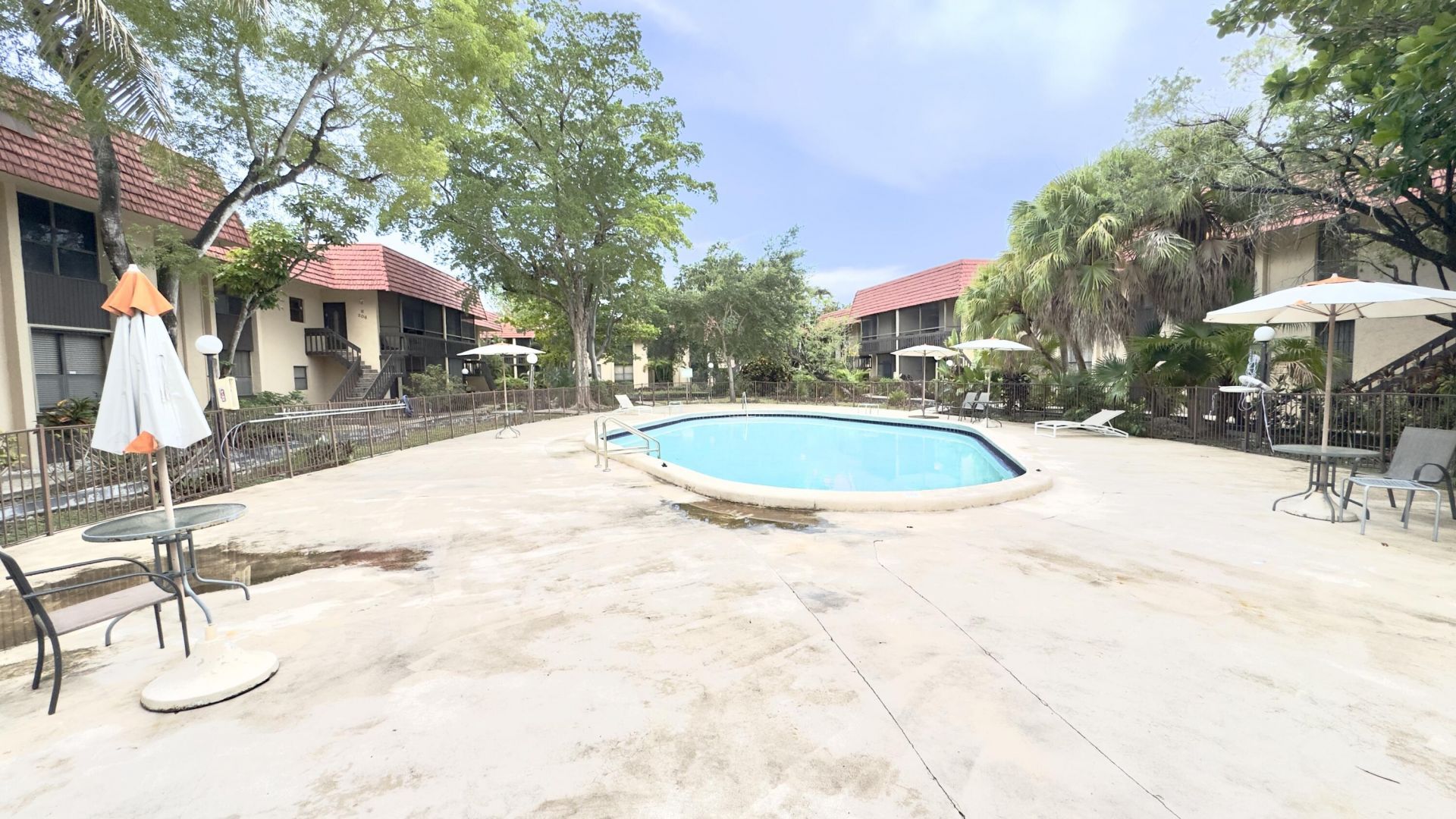 740 NE 199th Street, Unit 205G, Miami, FL 33179 Photo