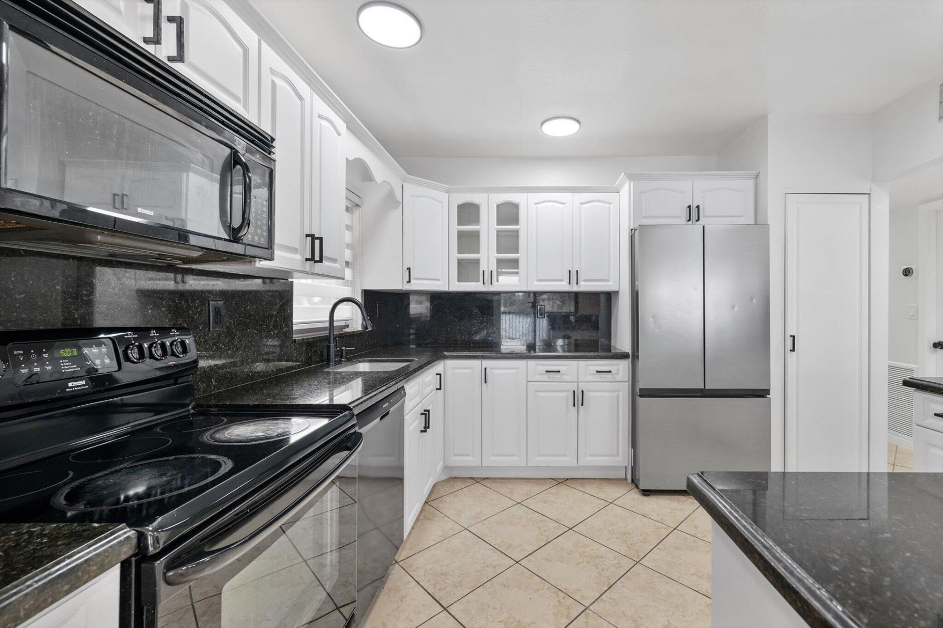 740 NE 199th Street, Unit 205G, Miami, FL 33179 Photo