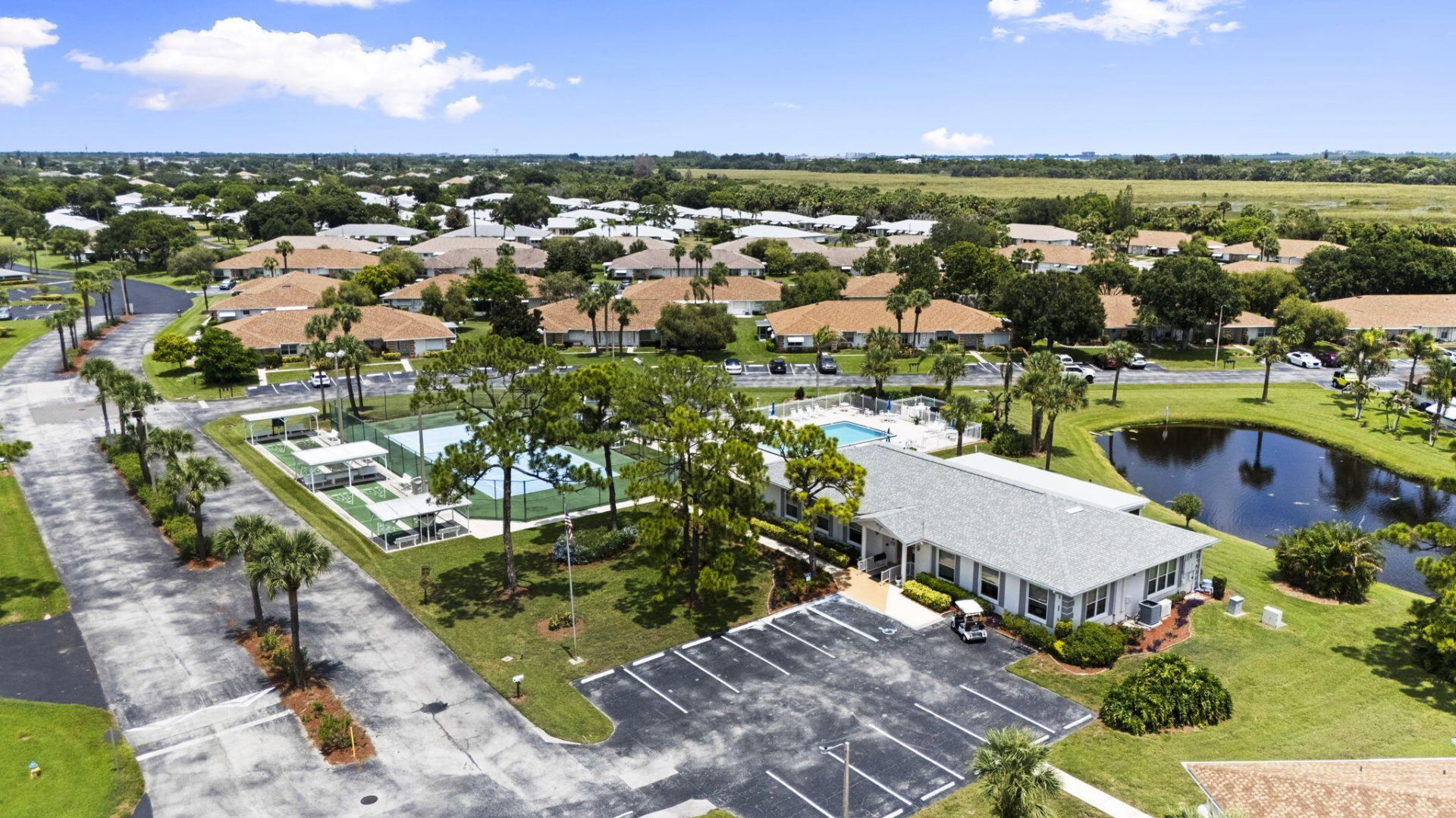 1223 S Lakes End Drive, Unit E-1, Fort Pierce, FL 34982 Photo