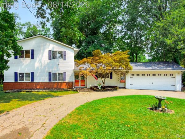 25155 Dallas Court, Grosse Ile Township, Mi 48138