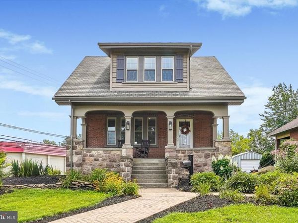 826 CHURCH STREET, ROYERSFORD, PA 19468