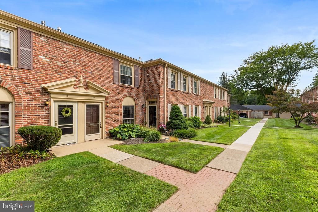 118 CHESHIRE DRIVE, PENLLYN, PA 19422