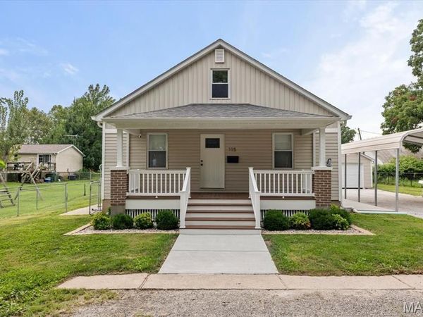 115 S Fillmore Street, Red Bud, IL 62278