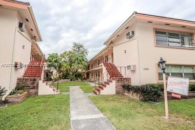 1250 S Alhambra Cir , Unit 18, Coral Gables, FL 33146 Photo