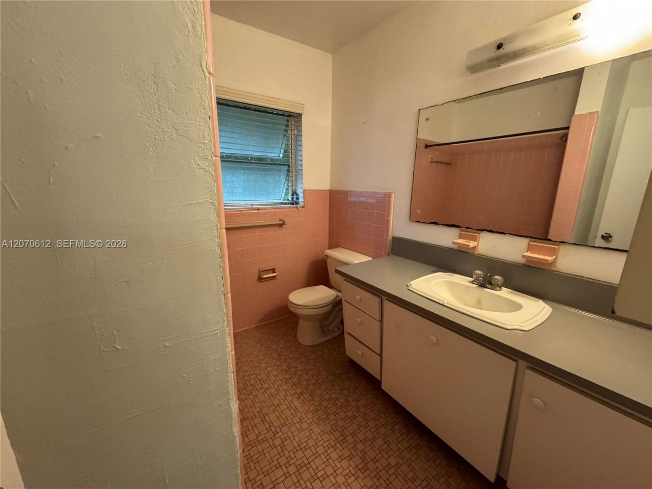 1250 S Alhambra Cir , Unit 18, Coral Gables, FL 33146 Photo